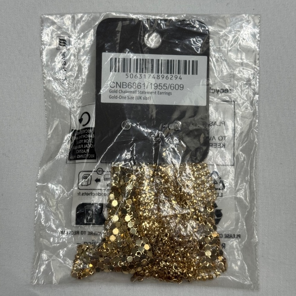 1213 NWT PrettyLittleThing Gold Chainmail Statement Earrings - Picture 3 of 6